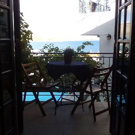 Apartament Afroditi Makrýgialos